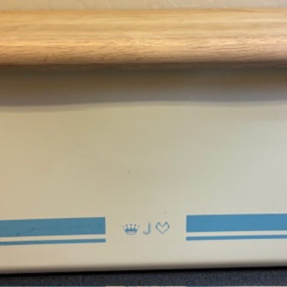 Jamie Oliver Beautiful Bread Box Metal Enamel Wear Wooden Lid Kitchen Storage - Picture 3 of 5